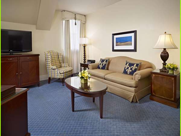 Suite - Fairmont Hotel MacDonald Edmonton