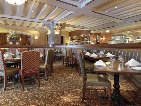 Restaurant - Fairmont Banff Springs Resort