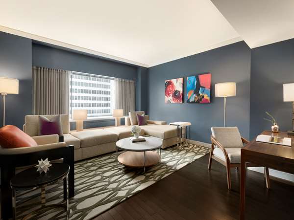  - Fairmont Queen Elizabeth Hotel Montreal