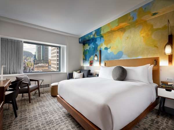 - Fairmont Queen Elizabeth Hotel Montreal