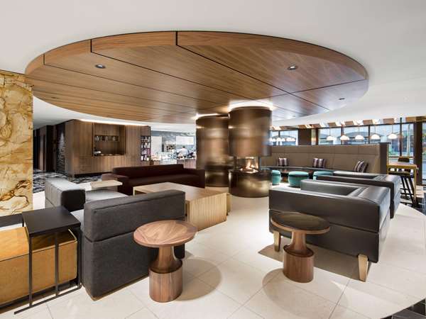 Restaurant - Fairmont Queen Elizabeth Hotel Montreal