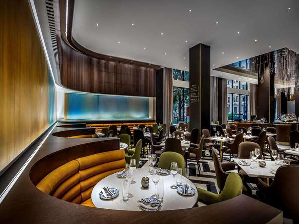 Restaurant - Fairmont Queen Elizabeth Hotel Montreal