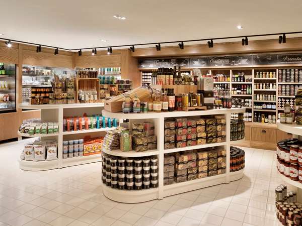 Restaurant - Fairmont Queen Elizabeth Hotel Montreal