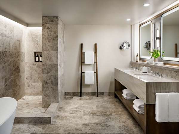 Suite - Fairmont Kea Lani Maui Resort Wailea