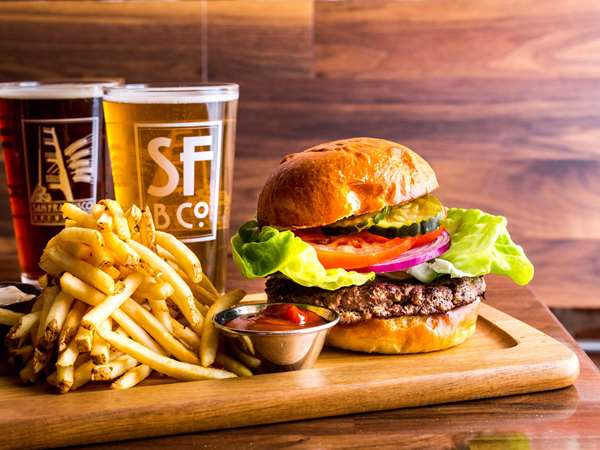 Bar - Fairmont Heritage Place Condos San Francisco