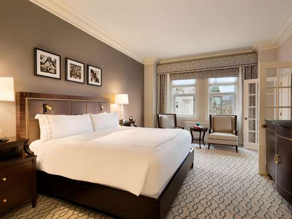 Suite - Fairmont Chateau Laurier Hotel Ottawa