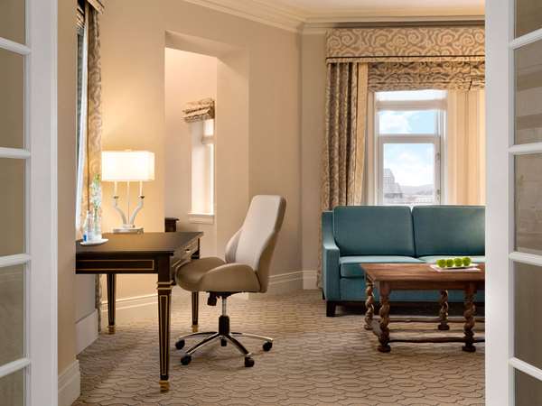 Suite - Fairmont Chateau Laurier Hotel Ottawa