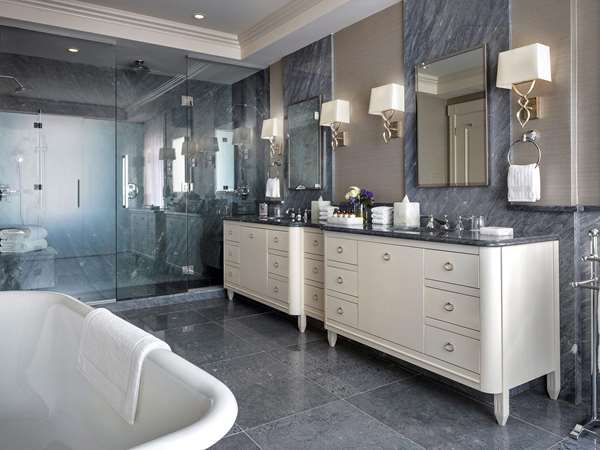 Suite - Fairmont Empress Hotel Victoria