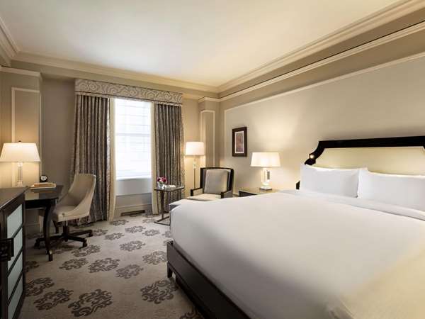  - Fairmont Hotel Vancouver