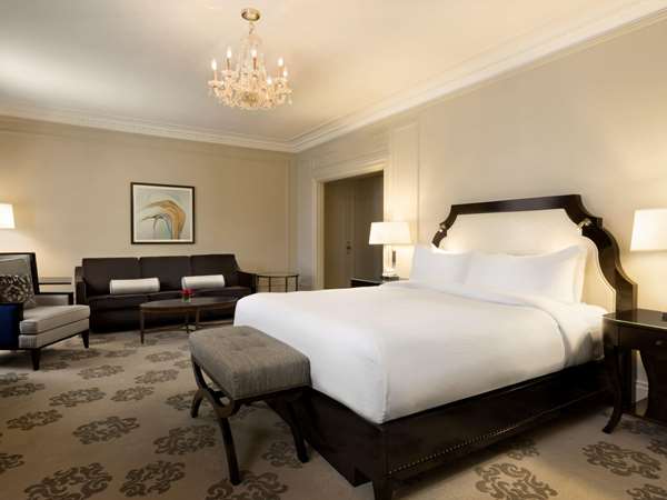  - Fairmont Hotel Vancouver
