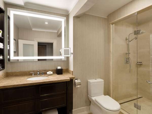  - Fairmont Hotel Vancouver