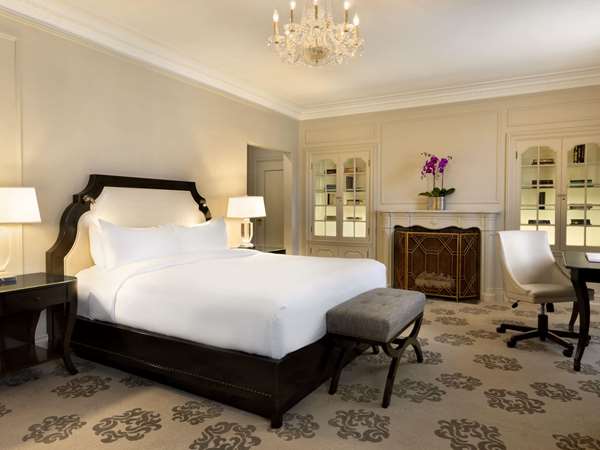  - Fairmont Hotel Vancouver