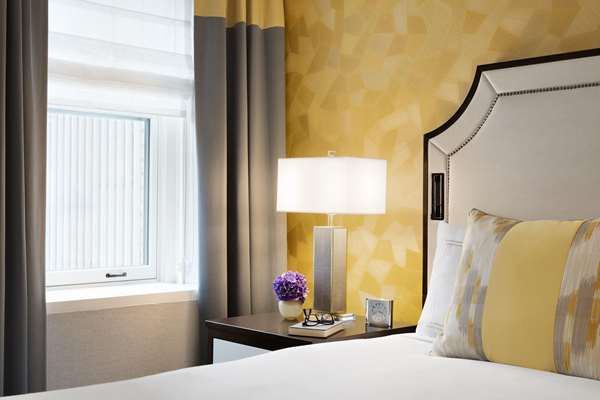  - Fairmont Olympic Hotel Seattle - I-5, Exits 165 & 165B