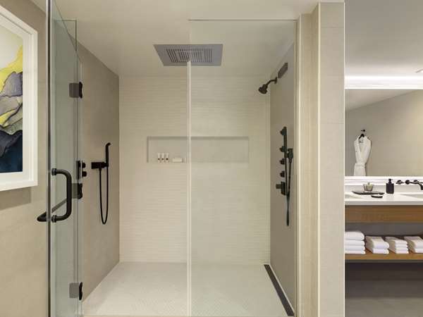  - Swissotel Hotel Chicago