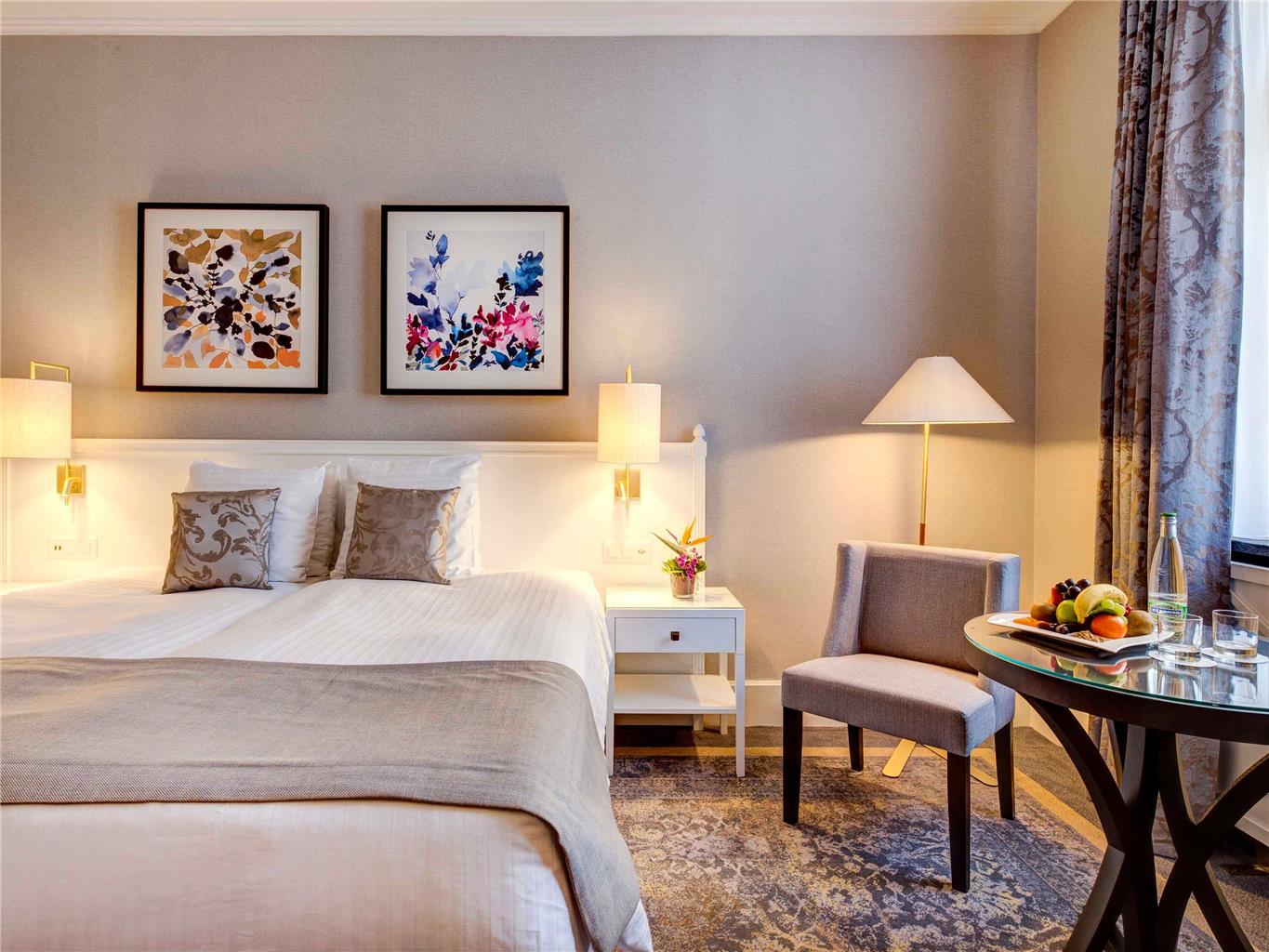 FAIRMONT LE MONTREUX PALACE - Photo 10