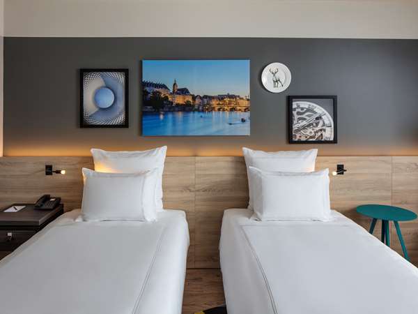 BASEL MARRIOTT HOTEL - Photo 18