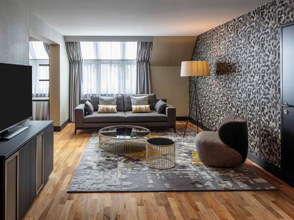 BASEL MARRIOTT HOTEL - Photo 21