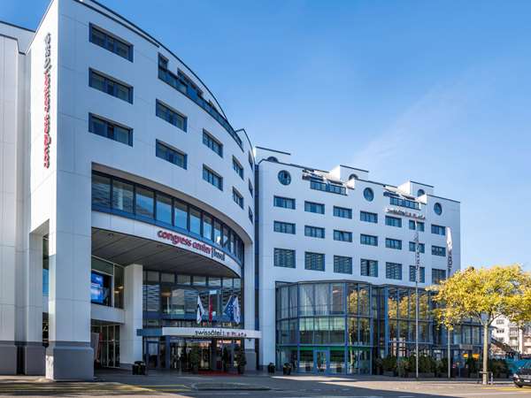 BASEL MARRIOTT HOTEL - Photo 2