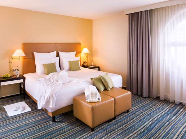 BASEL MARRIOTT HOTEL - Photo 34