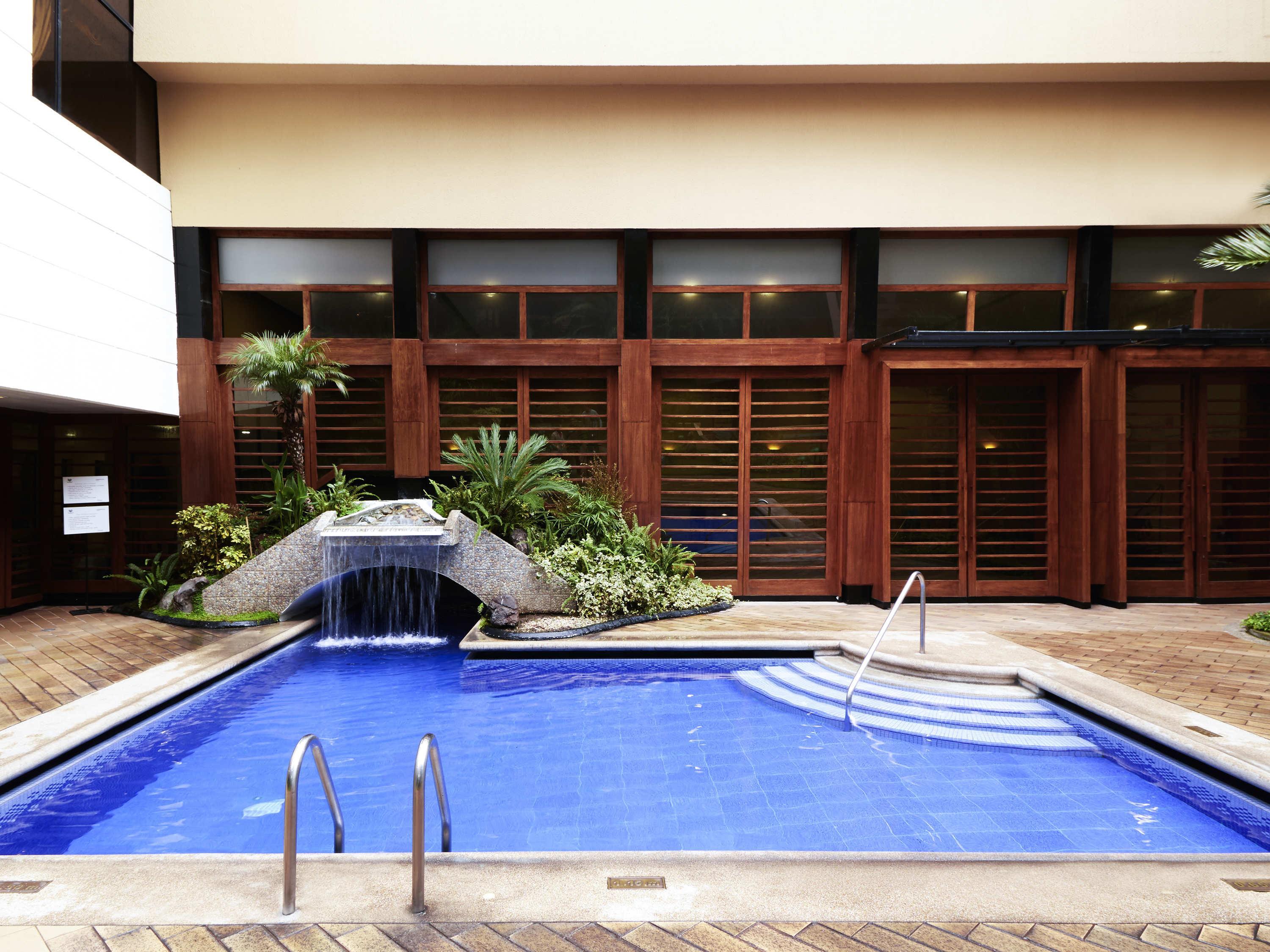 Swissotel Quito - Tap to explore photos