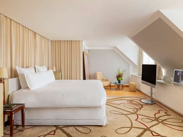 LE ROYAL MONCEAU RAFFLES - Photo 35
