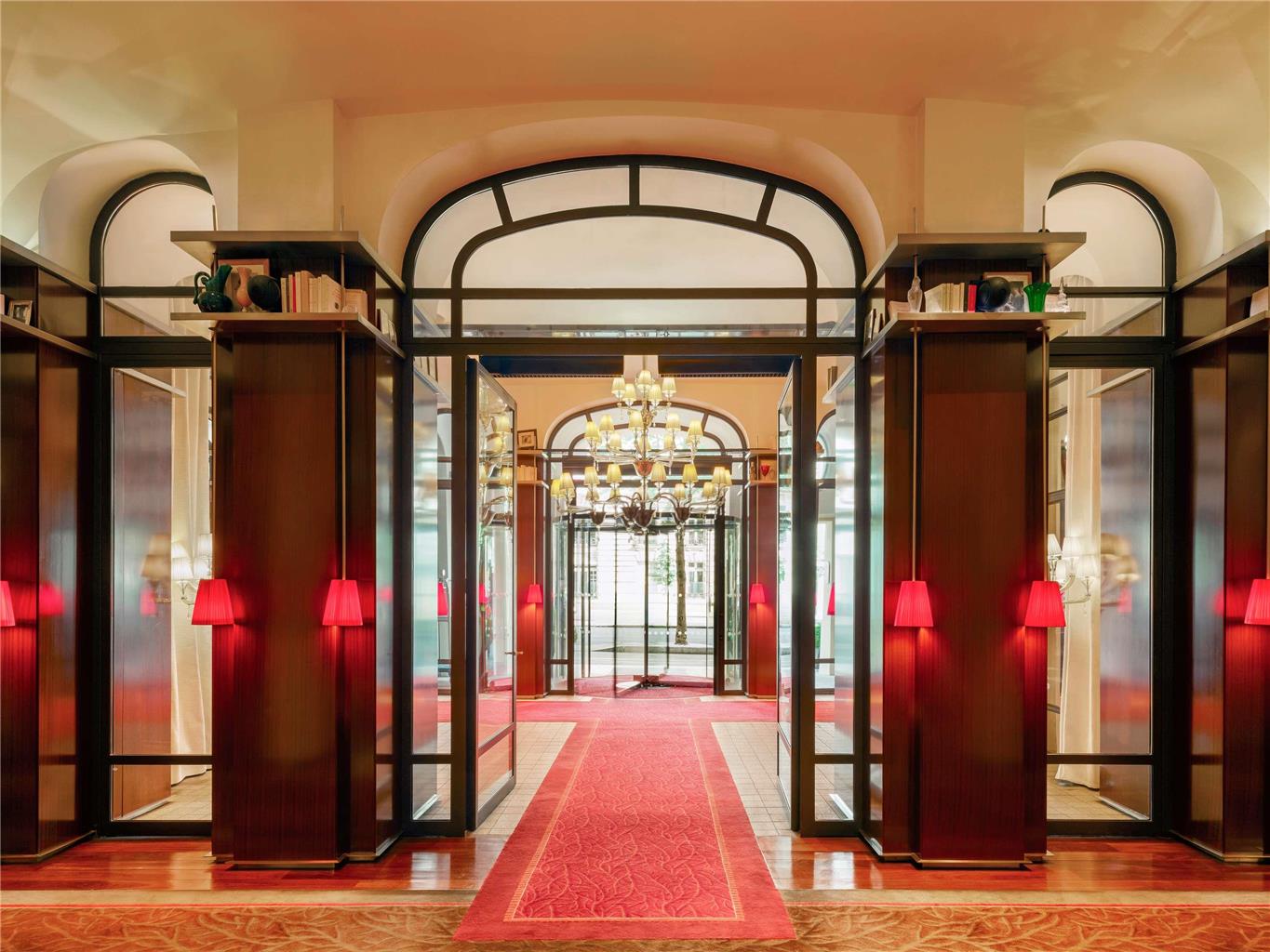 Guest photo