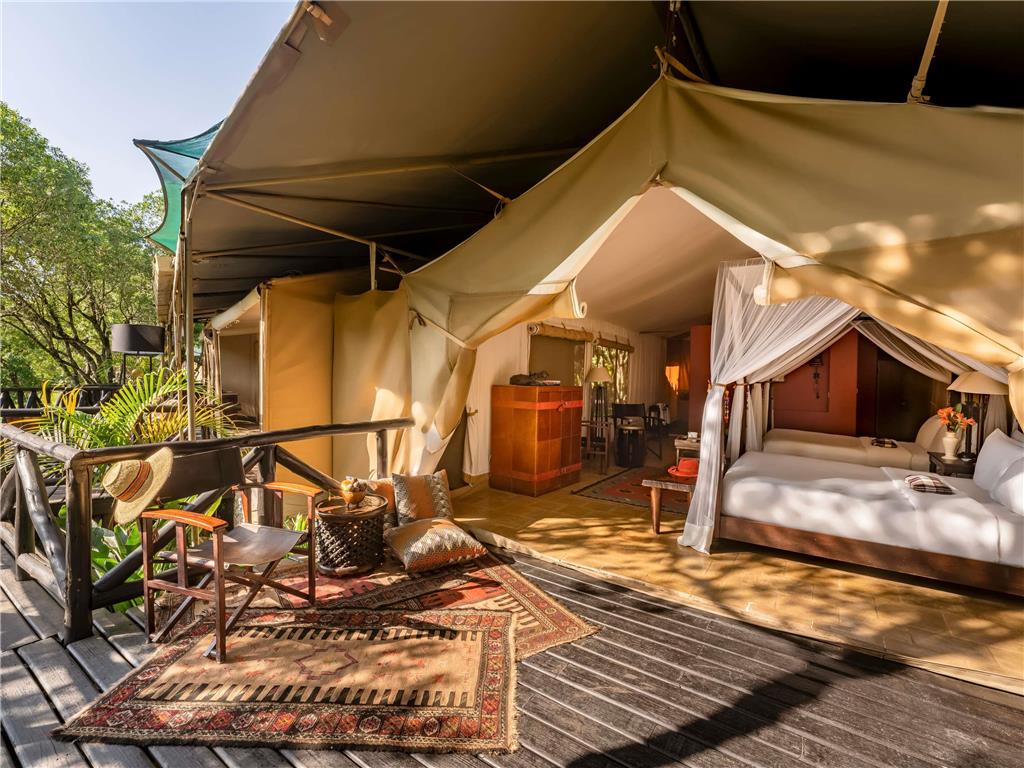 Fairmont Mara Safari Club-guestroom-Guest Room,On-Site.jpg