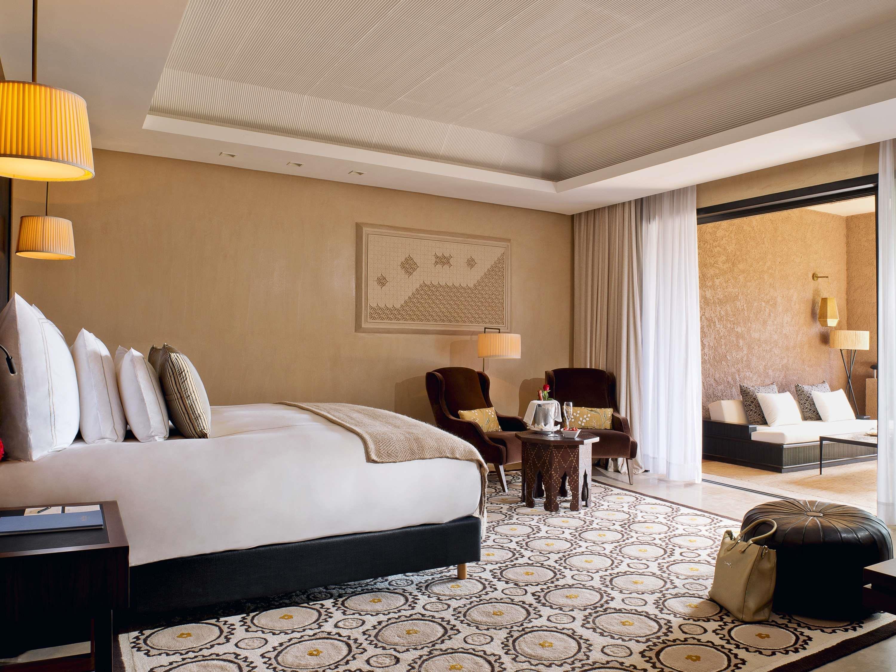 Fairmont Royal Palm Marrakech Room Type - Family Suite, king size bed, views overlookingthe Golf and Atlas mountains
