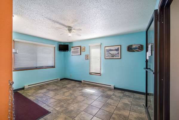  - Rodeway Inn Wibaux