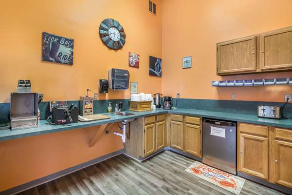 Amenities - Rodeway Inn Wibaux