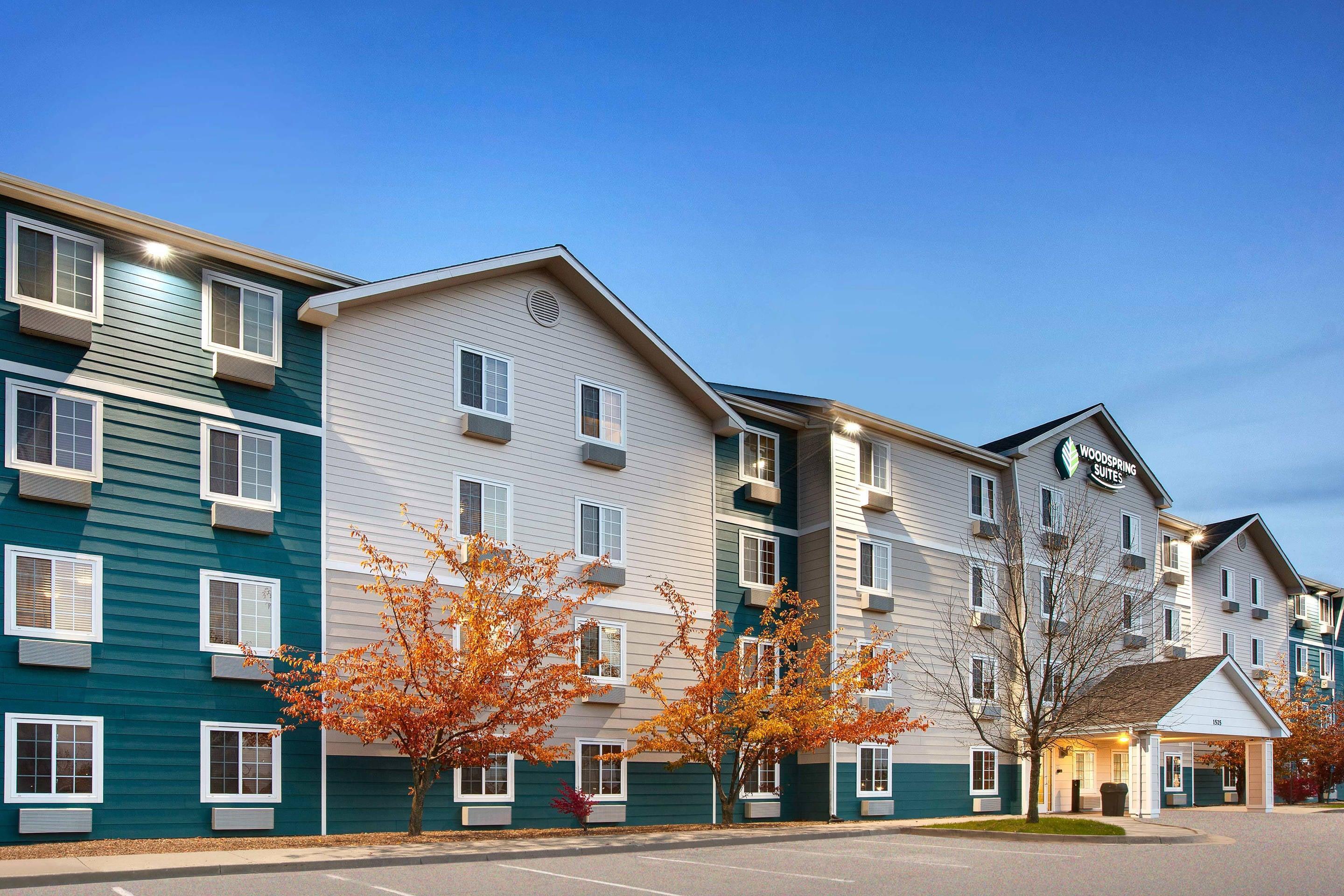 Hotel exterior | WoodSpring Suites Council Bluffs, an Extended Stay Hotel