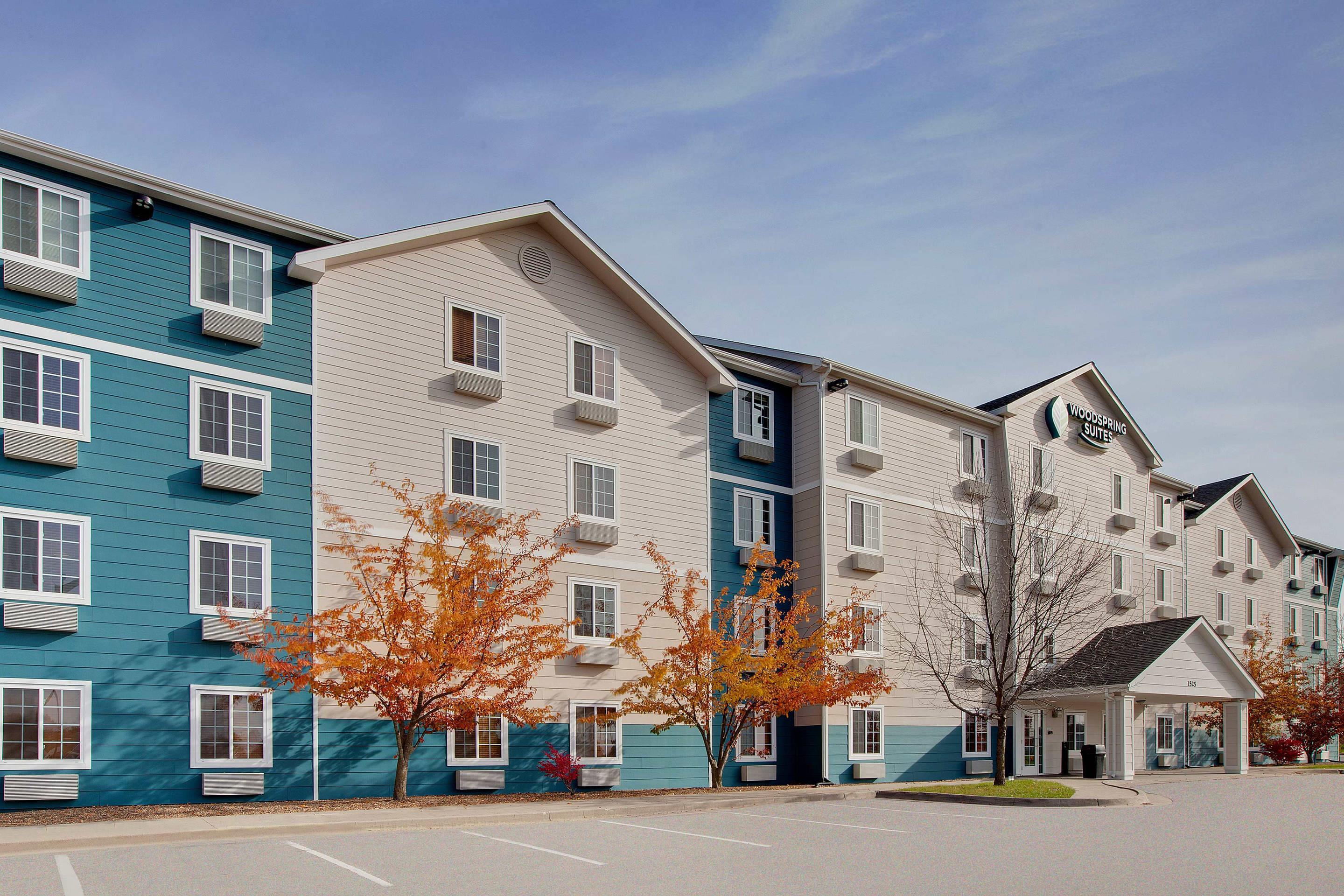 Hotel exterior | WoodSpring Suites Council Bluffs, an Extended Stay Hotel