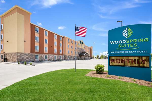 Exterior view - WoodSpring Suites Davenport