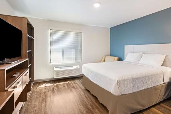  - WoodSpring Suites Davenport