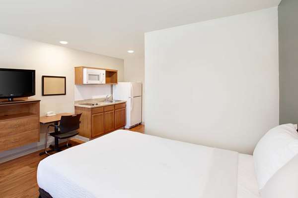  - WoodSpring Suites Lake Charles - I-210, Exit 8