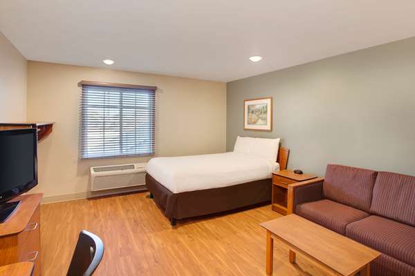  - WoodSpring Suites Lake Charles - I-210, Exit 8