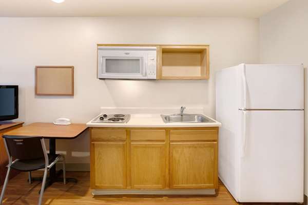  - WoodSpring Suites Lake Charles - I-210, Exit 8