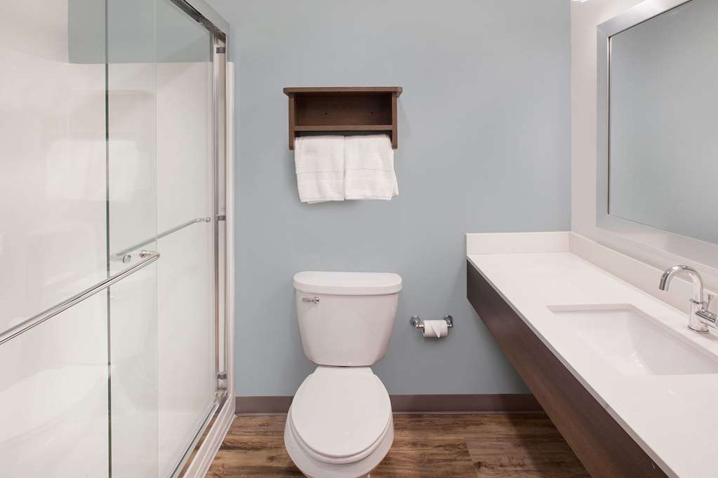 WOODSPRING SUITES WEST MONROE I-20-guestroom-Guest Room,Bathroom,On-Site.jpg