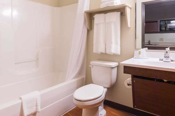  - WoodSpring Suites Lafayette