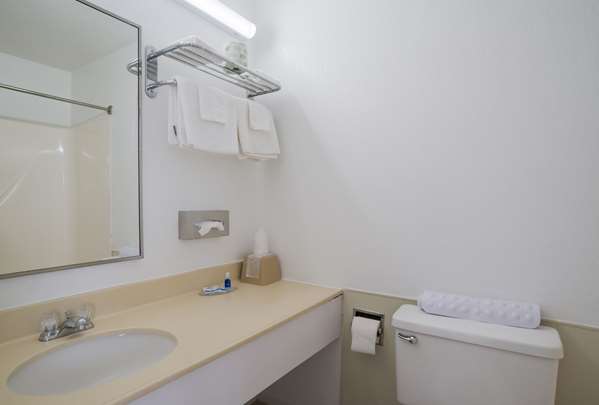  - Rodeway Inn Crisfield