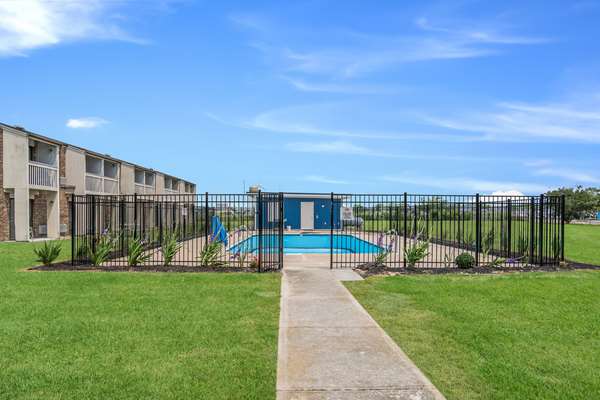 Pool - Rodeway Inn Crisfield