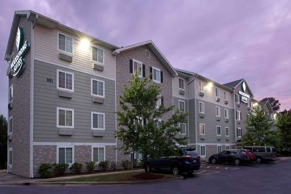 Exterior view - WoodSpring Suites Apex