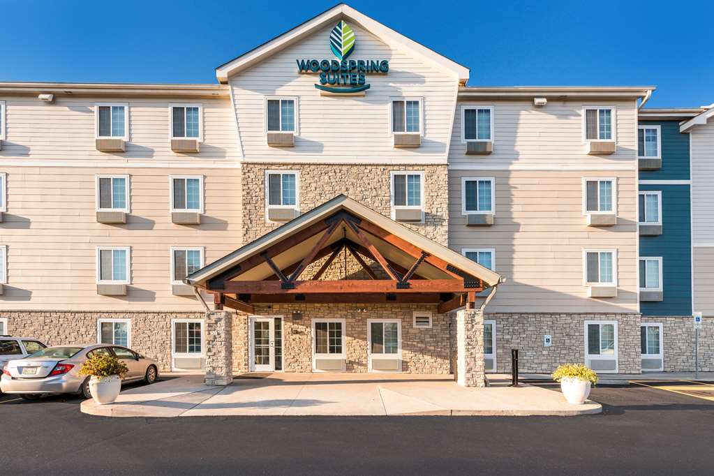 WoodSpring Suites Columbus Hilliard