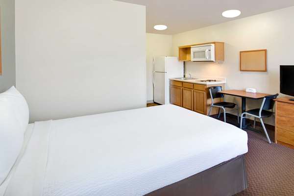  - WoodSpring Suites Fairfield
