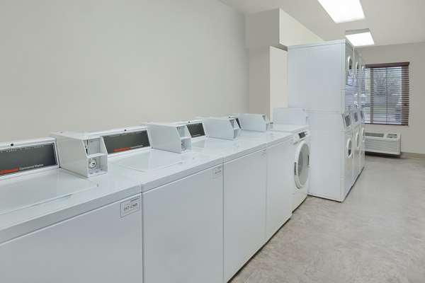 Amenities - WoodSpring Suites Groveport