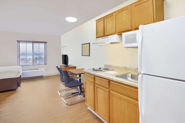  - WoodSpring Suites Groveport