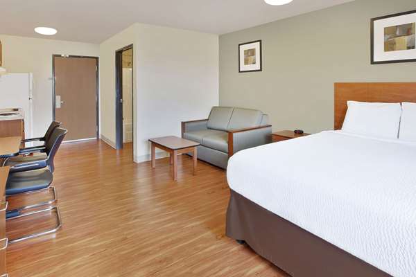  - WoodSpring Suites Groveport