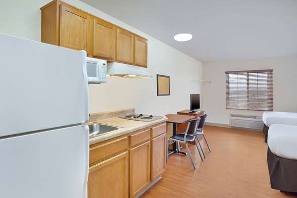  - WoodSpring Suites Groveport