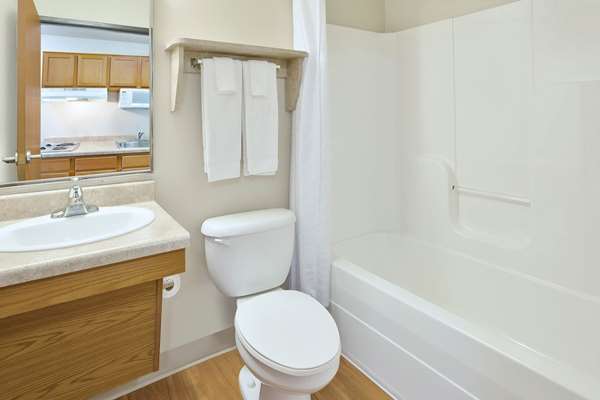  - WoodSpring Suites Groveport