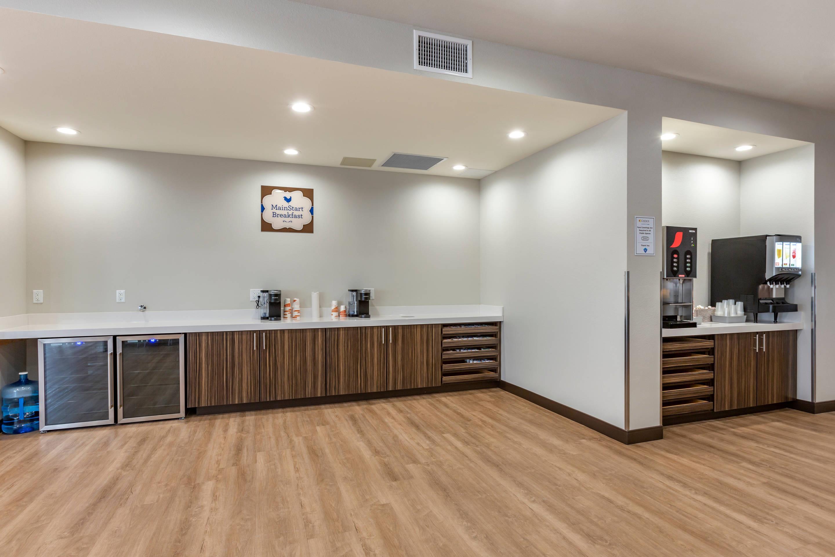 Breakfast area | MainStay Suites